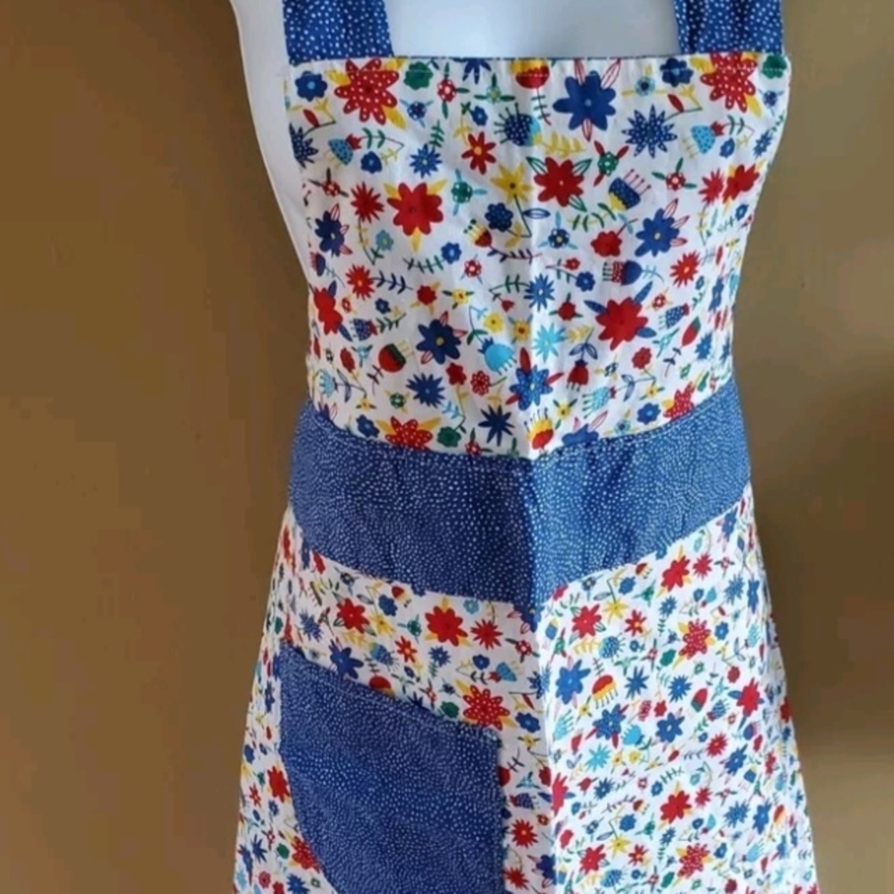Apron With Tie Waist And Pocket Floral Print Vintage Vibe